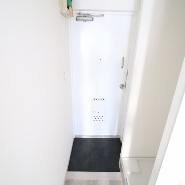Room image 13