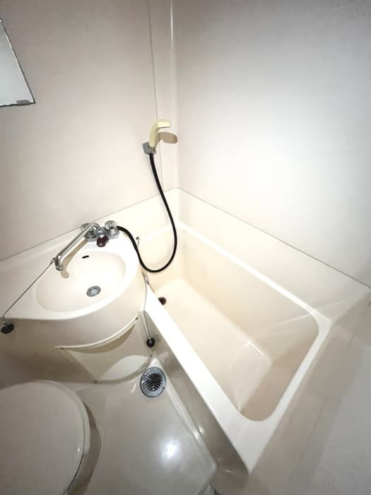 Room image 8
