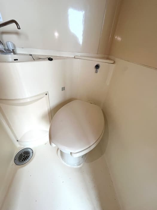 Room image 10