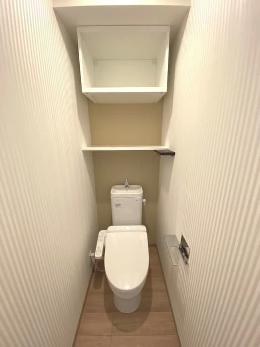 Room image 11