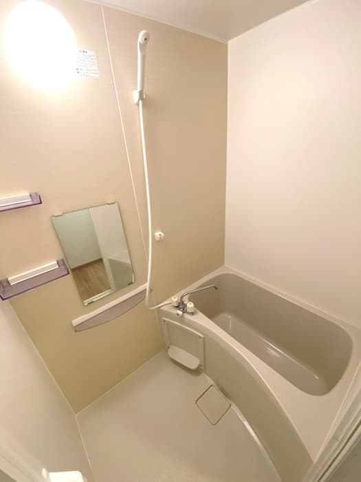 Room image 12