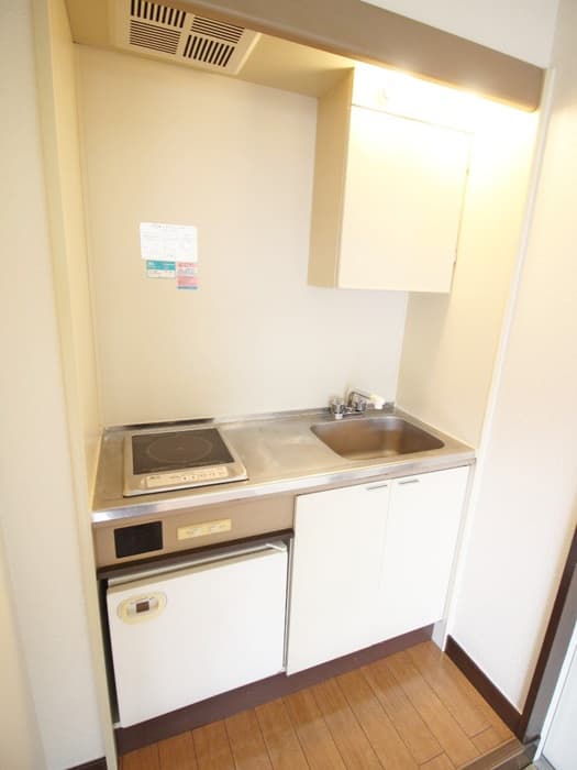 Room image 8