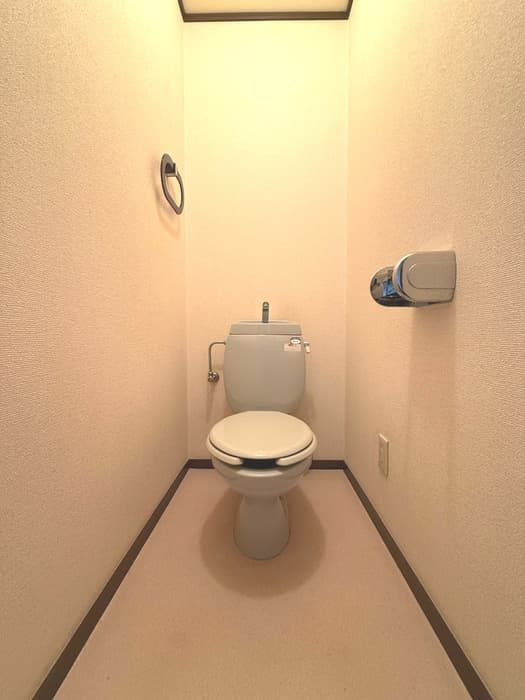 Room image 9