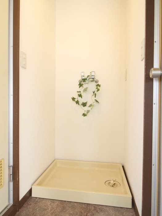 Room image 12