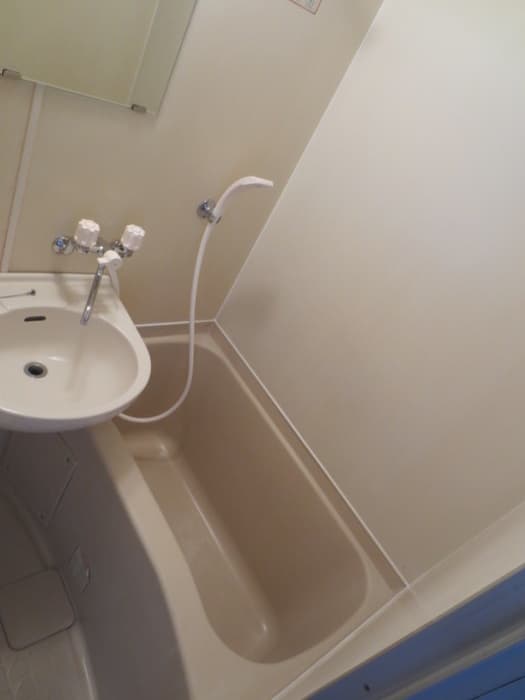 Room image 9
