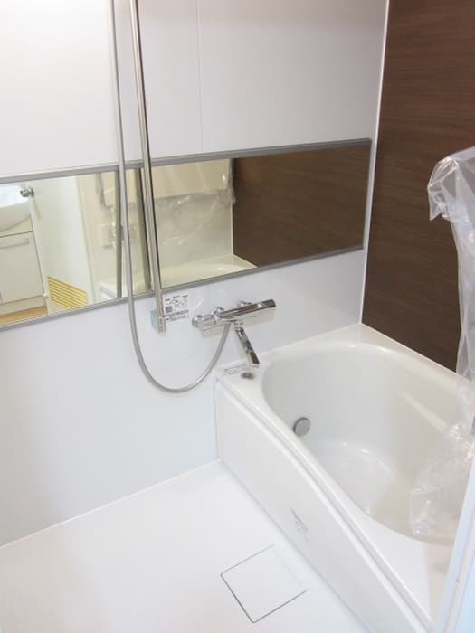 Room image 12