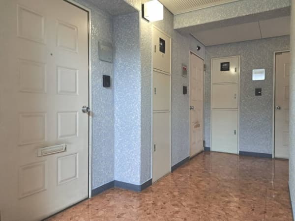 Room image 13