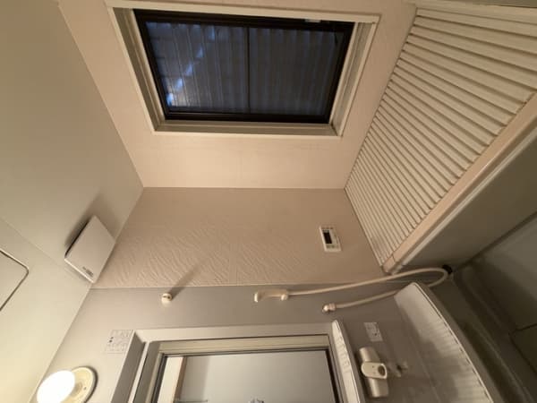 Room image 11