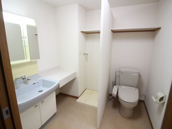 Room image 12