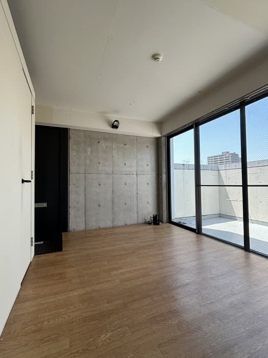 Room image 11