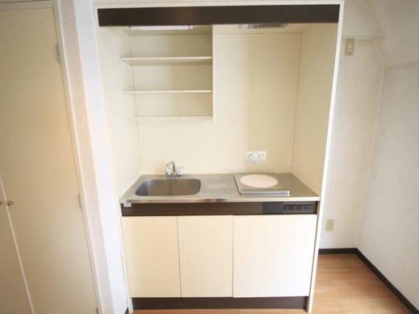 Room image 10