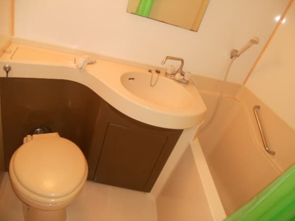 Room image 9