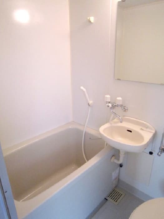 Room image 9
