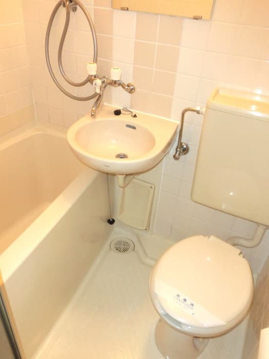Room image 11