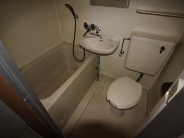 Room image 11