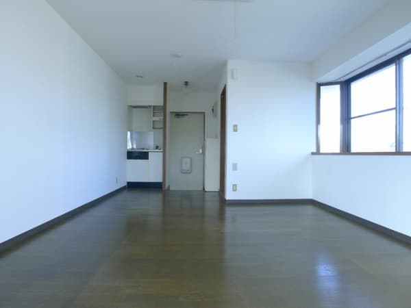 Room image 13