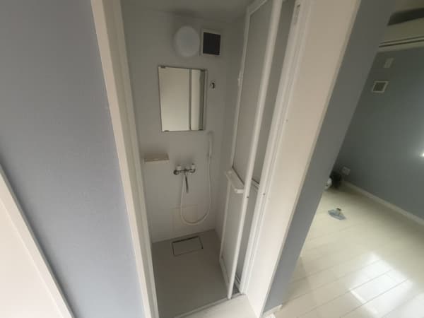 Room image 10