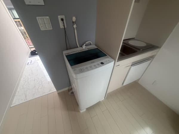 Room image 11