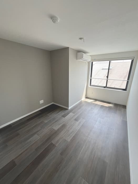 Room image 14