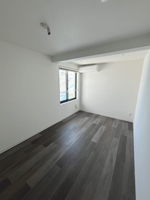 Room image 14