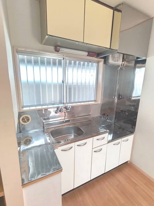 Room image 11