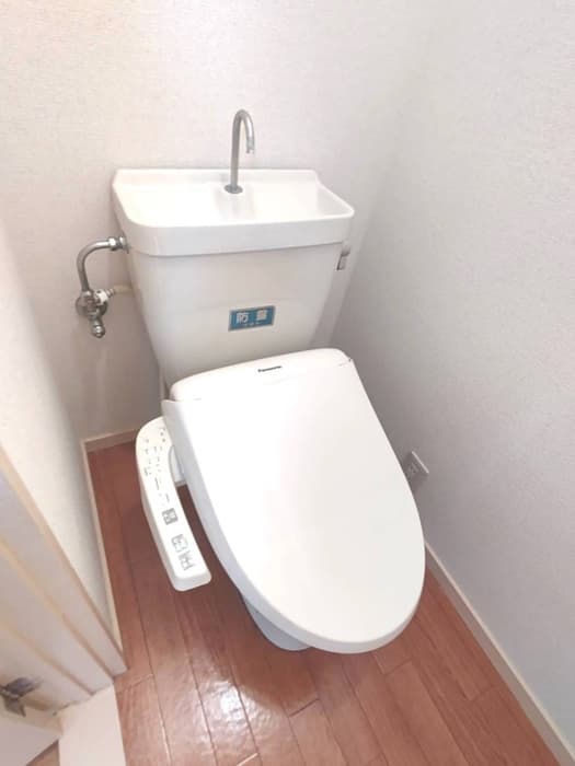 Room image 14