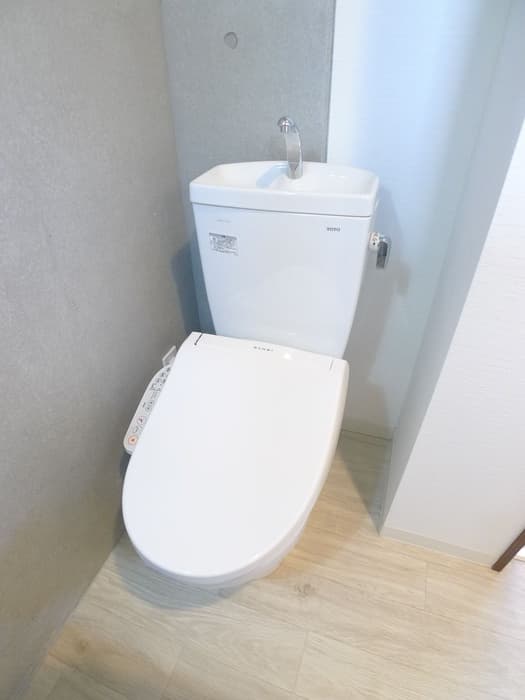 Room image 10