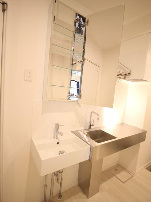 Room image 9