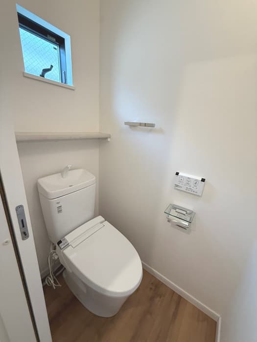 Room image 11