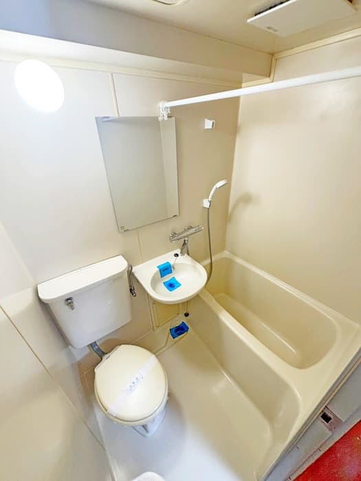 Room image 10