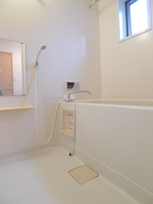 Room image 10