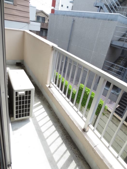 Room image 12
