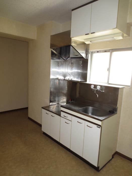 Room image 14