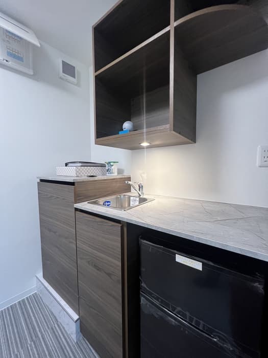 Room image 8