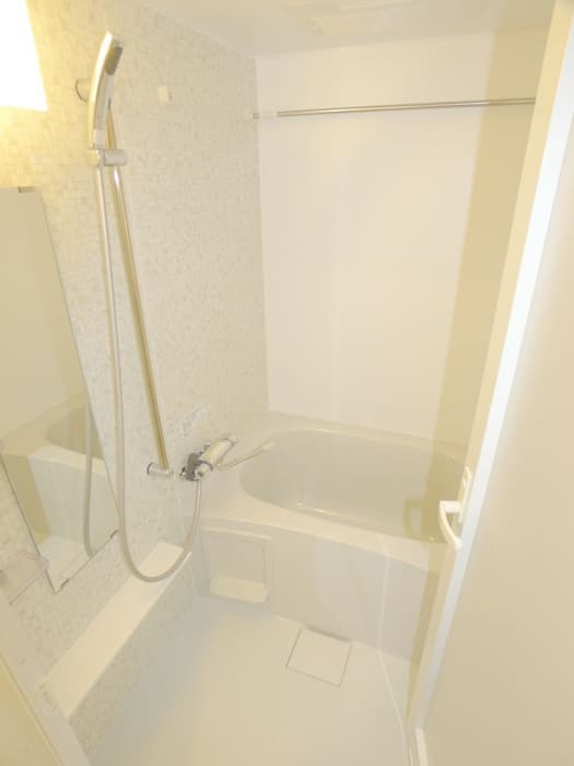 Room image 11