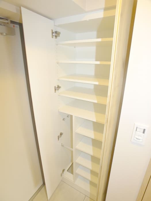 Room image 13