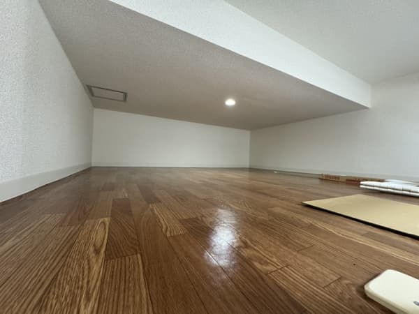 Room image 9