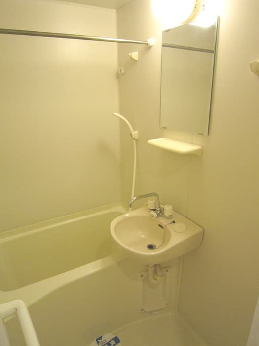 Room image 9