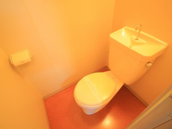 Room image 13