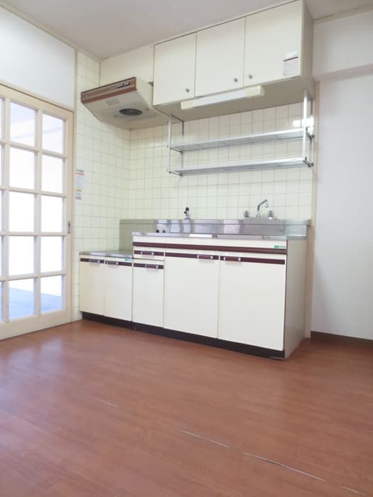 Room image 10