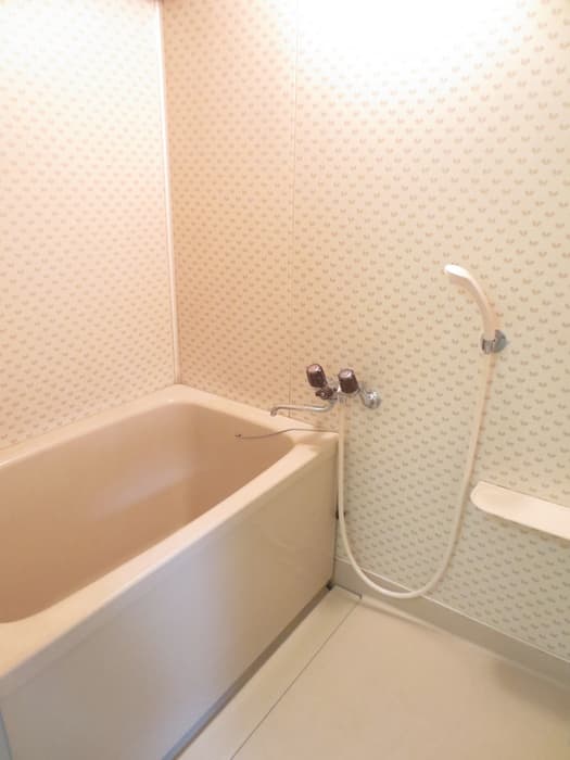 Room image 11