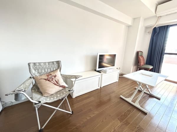 Room image 9