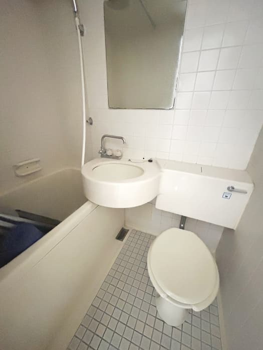 Room image 13