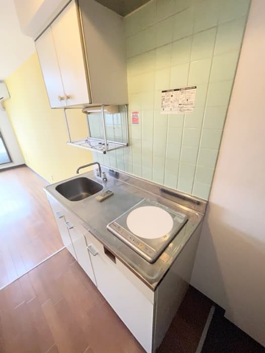 Room image 10