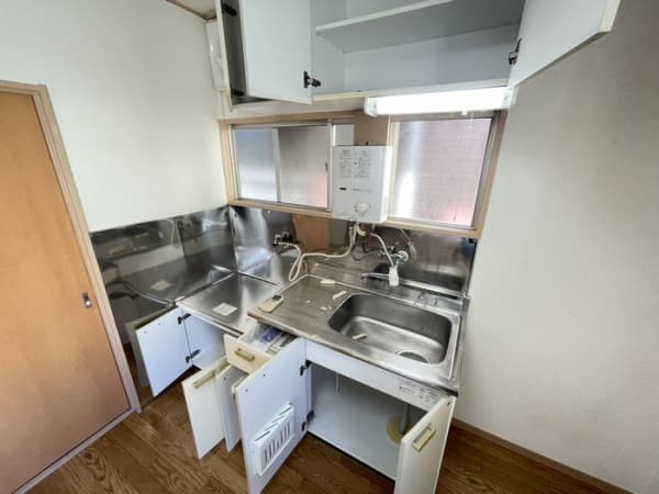 Room image 8
