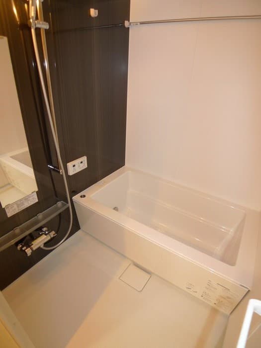 Room image 9