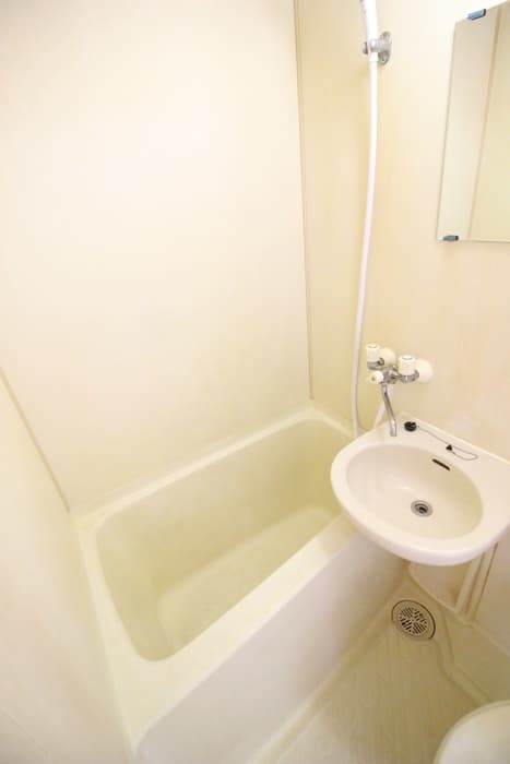 Room image 11