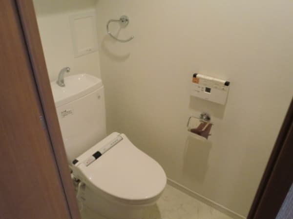 Room image 9