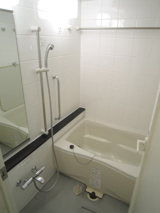 Room image 10