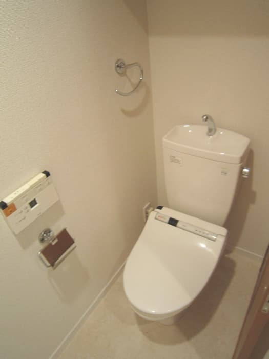 Room image 12